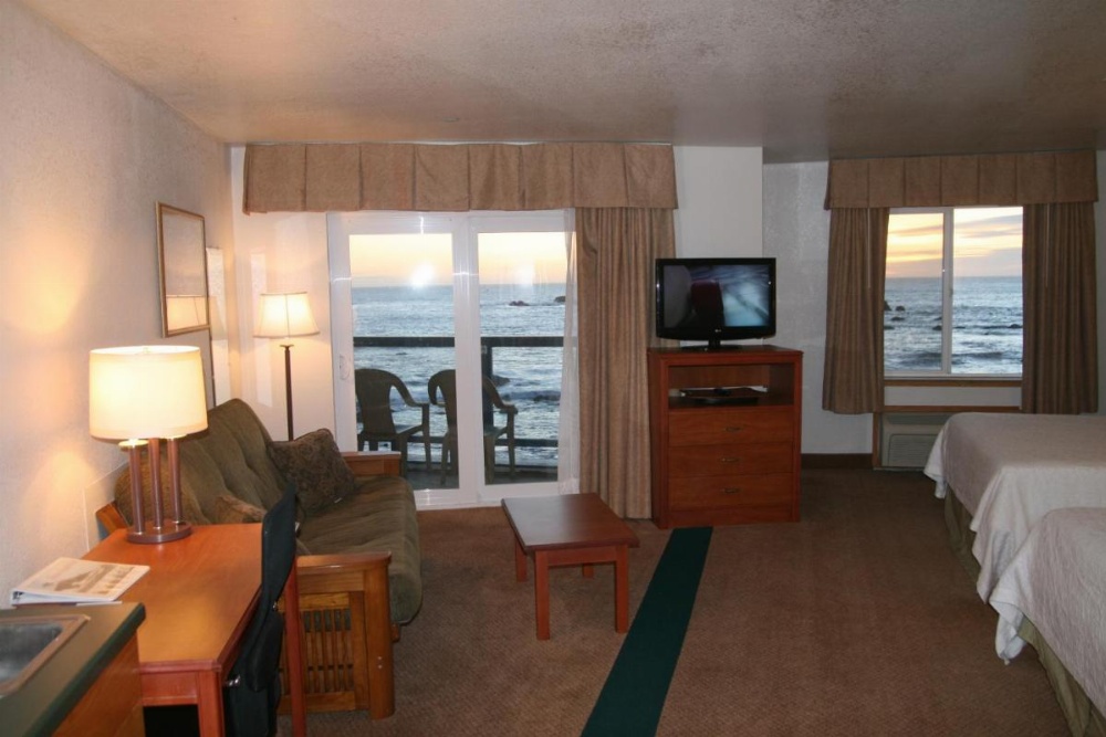 Oceanfront Lodge Image 14