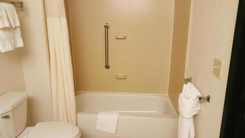 Oceanfront Lodge Image 39