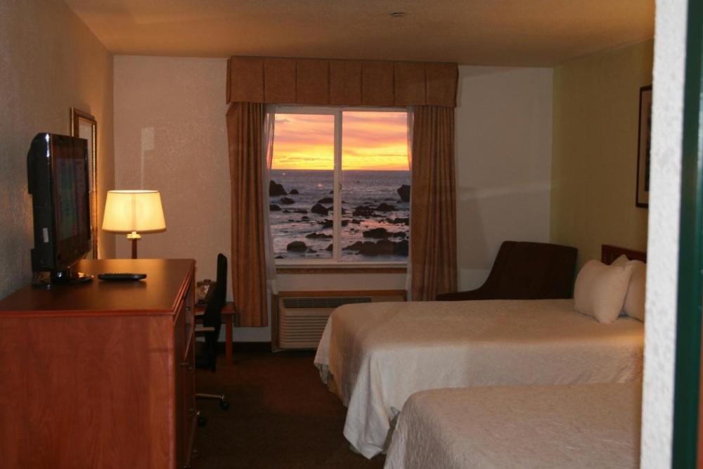 Oceanfront Lodge Image 42