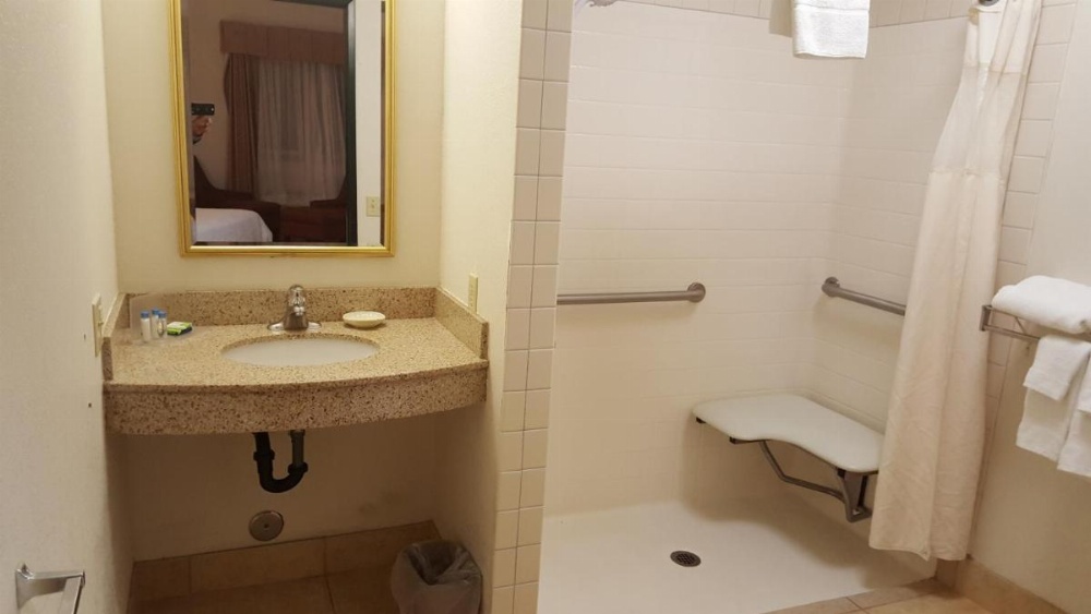 Oceanfront Lodge Image 7